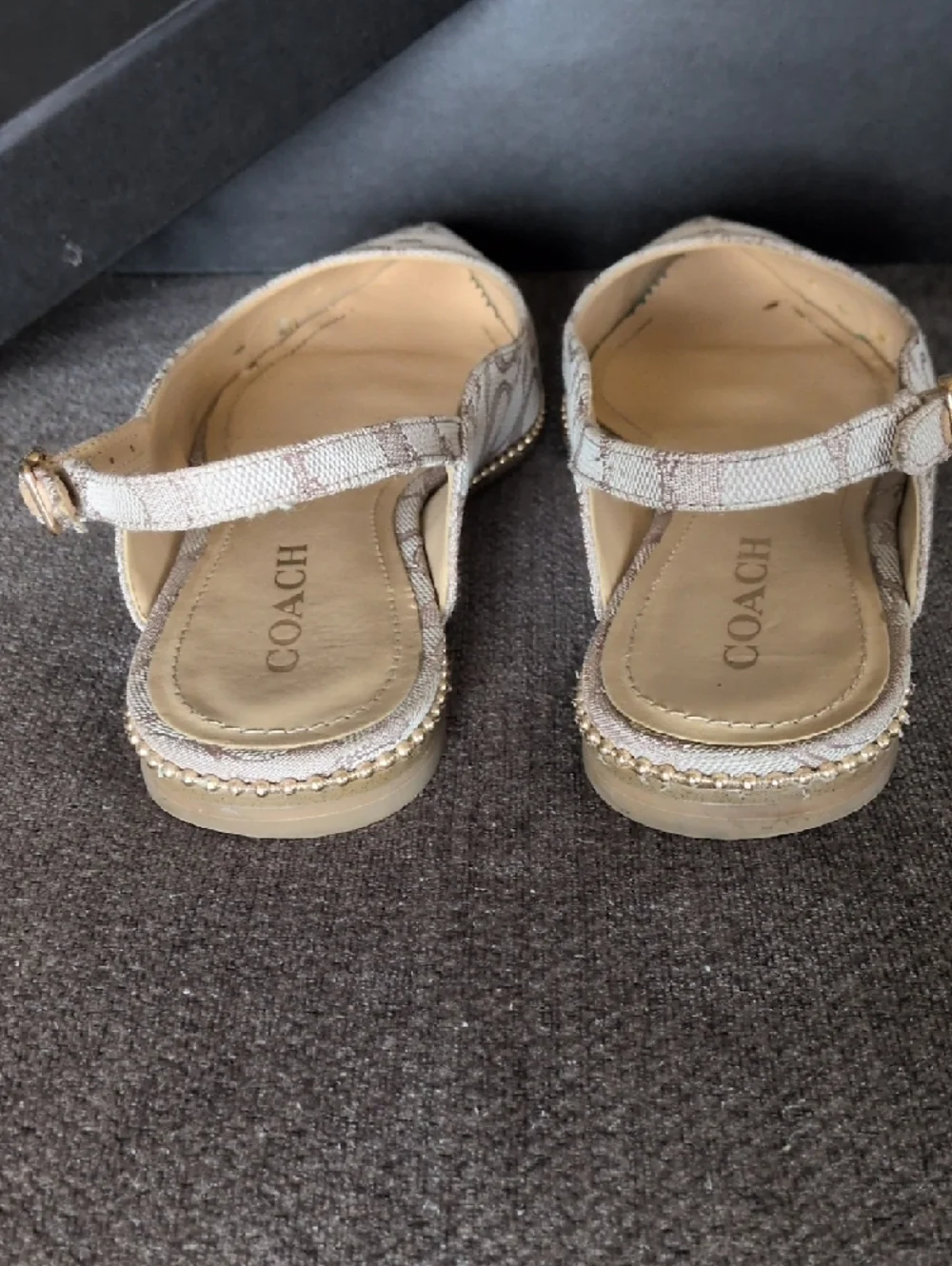 Coach Beige Signature Pointed Slingback Flats 8.5 - Picture 2 of 8